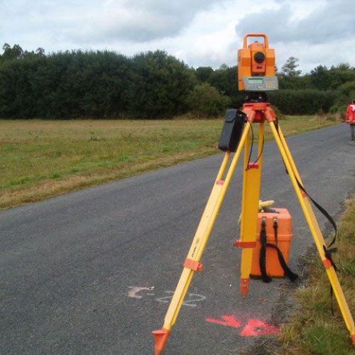 Trabajo de estudio para enchanche de carretera